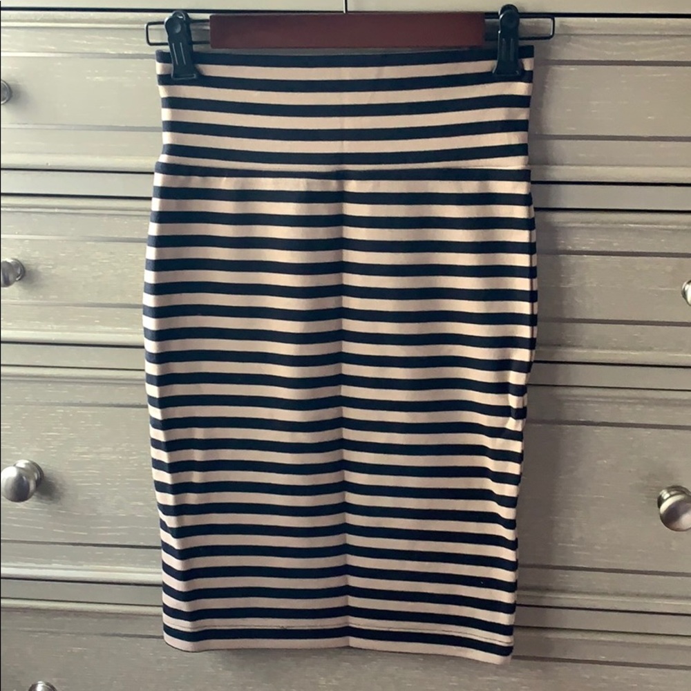 Black and Beige Pencil Skirt
